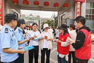 莱万：我认为我还能再踢三四年，目前不认为自己未来会当教练